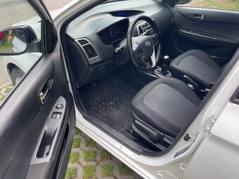 Hyundai i20, Family Go, 1,2i 63 kW, CŘ, 1. majitel, CEBIA - 11