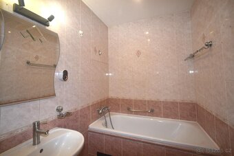 Prodej bytu 2+kk, 42m2, Holandská, Kladno - Kročehlavy - 11