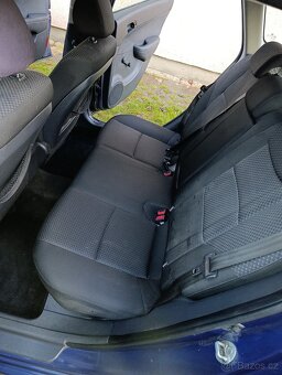 Hyundai i30 1.6 CRDI Combi - 11