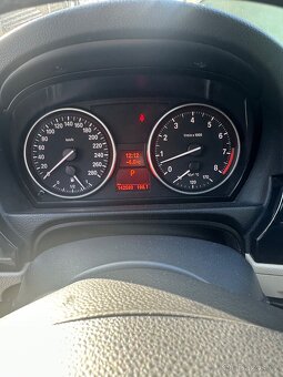 BMW 330i XDRIVE - 11