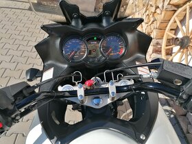 SUZUKI DL650 V-strom - 11