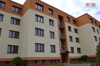 Prodej bytu 3+1, 68 m², Hronov, centrum města - 11