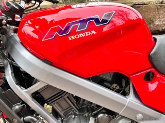 Honda NTV 650 RC33 + kufry GIVI - TOP STAV - 11