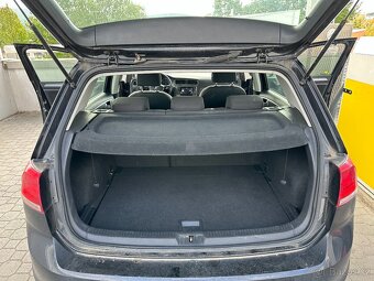 Volkswagen Golf 1.6 TDI 77Kw - 11