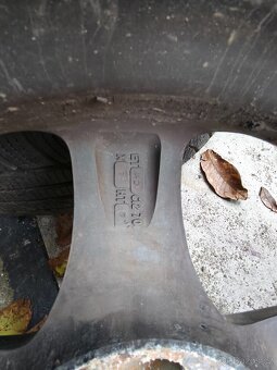 16" 5x108 zimní komplet Ford + pneu 215/55R16 8mm - 11