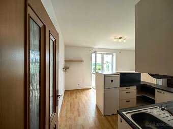 Prodej bytu 2kk s balkonem, 51m2, klidná lokalita - 11