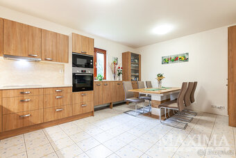 Dům 6 a více o ploše 352 m2 - Třebotov, Třebotov - 11