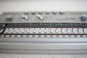 Roland TR-606 Drumatix 1980 Idividuální výstupy - 11