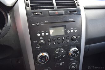Suzuki Grand Vitara 1.6i 4X4/KŮŽE/TAŽNÉ/STAN/KLIMA - 11