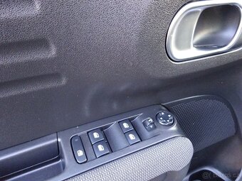 Citroën C3 Aircross 1.2 PureTech 96 kW,automat,Garance km - 11