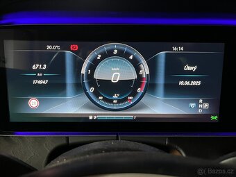 Mercedes Benz E220d sedan W213 r.v.2017 - 11