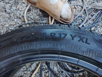 Gumy 225 - 11