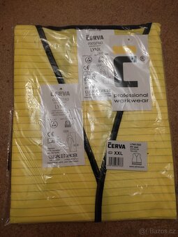 Šporny, řemínky na sporny, reflexní vesta, polštář, deka - 11