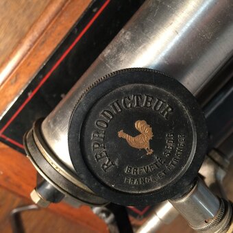 gramofon s troubo na kliku - fonograf 1900 - 11