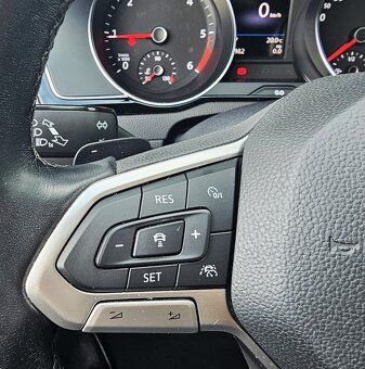 VW Passat Variant Elegance 2.0 TDI 110 kW 7DSG rv.2020 - 11