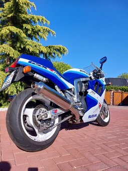 Suzuki GSX-R 1100 - 11