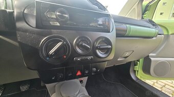 Brouk VW NEW Beatle, Pampeliška XENONY  Velmi hezký stav - 11