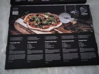 KRÁJEČ NA PIZZU s akáciovým prkénkem, Laguiole Premium Line - 11