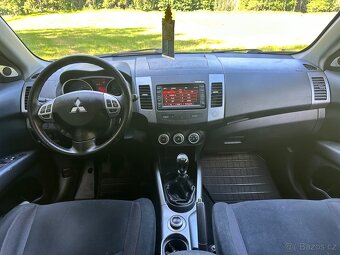 Mitsubichi outlander 2.2 115kw pohon 4x4 - 11