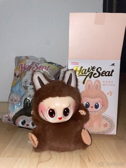 Labubu Have A Seat - 11