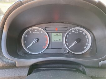 prodám Škodu Fabii 2 1.2 HTP 44kw r.v.2007 - 11
