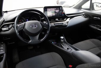 Toyota C-HR 1.8 Hybrid Executive E-CVT FWD - 11
