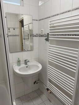 Byt 2+1 o rozloze 61 m² v centru Sokolova - 11