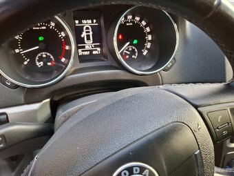 Škoda Yeti 1.2 TSI 77kw DSG Klima Alu Model 2013 Xenony,Navi - 11
