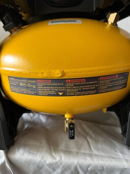 Dewalt 20V Air Compressor DCC1018 Nový Kompresor na Prodej - 11