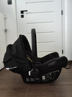 Autosedačka Bugaboo Turtle Air by Nuna (Barva: Black 2023) - 11