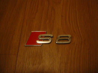 AUDI S8, A8 D2 4.2 265kw quattro MANUÁL facelift - díly - 11