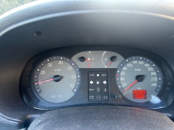 Renault Thalia 1.4 72kW 2005 - 11