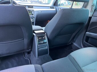 Škoda Superb, 1.8TSI, 2011, Ambition, serv. kniha - 11