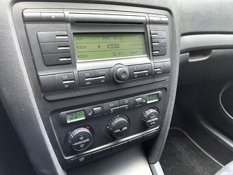 Škoda Octavia 2 1.9 TDi 77KW Elegance ČR - 11