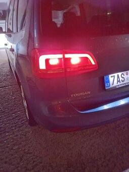 VW Touran 2.0 TDI 103 kw COMFORTLINE "CUP" - 11