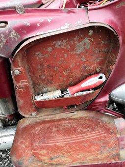 Jawa 250 559, panelka, ČZ - 11