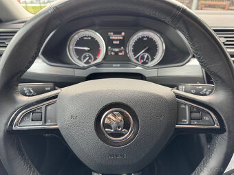 SUPERB 2.0TDI 110kW STYLE+ ACC LED KOUPENO V ČR ODPOČET DPH - 11