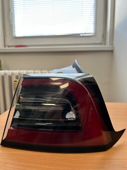 Kompletní set zadních světel Tesla model3 / Y - 11
