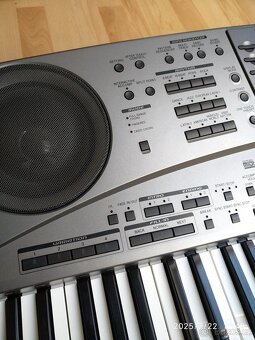 Casio- (KORG)PROF MZ 2000 - 11