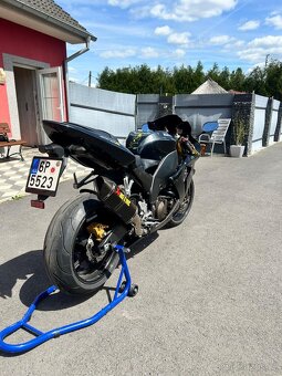 Kawasaki Ninja ZX 10 R - 11