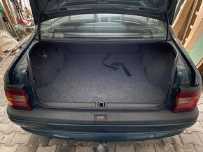 Opel Vectra A - 11