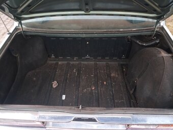 Prodám Peugeot 604 V6 2,7i - 11