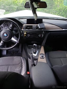 BMW 2.0 r.v.2013 121KW NA DÍLY - 11