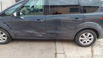 Ford S-Max m.2014 jen 180.000km - 11
