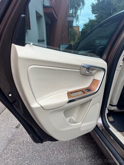 Volvo XC60, D4, 2.4l, 5 válec, 133kw, nové brzdy - 11