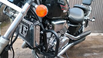 Honda Magna 750 - 11