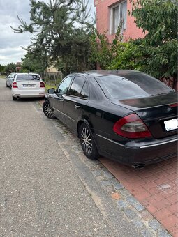 Mercedes benz E320cdi-Avantgarde.r.v.2008 - 11