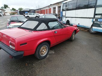 Triumph tr7 - 11