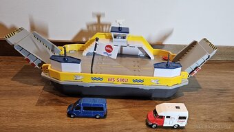 Siku Super 1750 Trajekt pro přepravu aut - 11