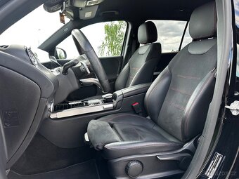 Mercedes-Benz GLB - 11
